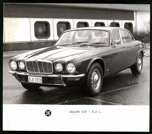Fotografie Auto British Leyland Jaguar XJ6 4,2 L., Luxus-Limousine, Werkfoto