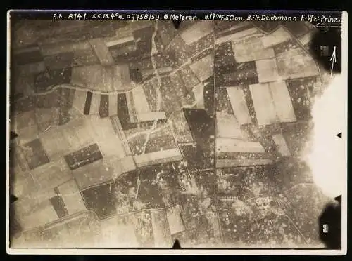 Fotografie Luftbild Fl. 8 Frankreich Flandern, Aufnahme Lt. Deichmann & Vfw. Prinz, zerbombte Landschaft