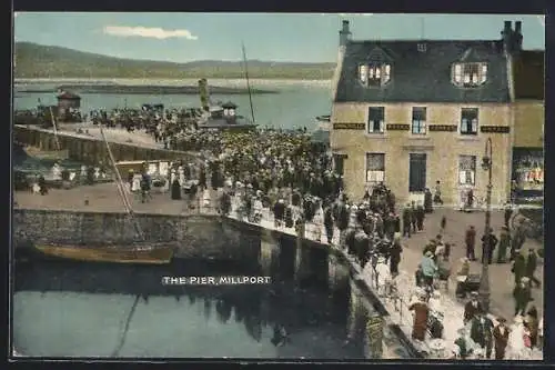 AK Millport, The Pier