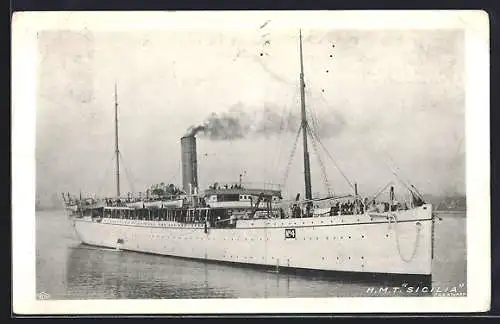 AK Passagierschiff HMT Sicilia vor der Küste