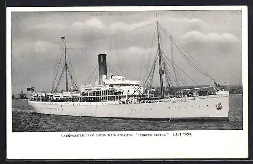 AK Passagierschiff Duncluce Castle vor der Küste, Union-Castle Liner