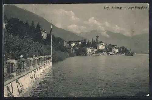 AK Brissago /Lago Maggiore, Ortsansicht entlang der Küste