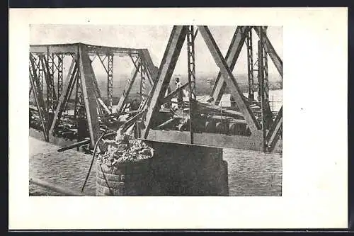 AK Brücke über den Fluss Bjelou, beschädigt 1918