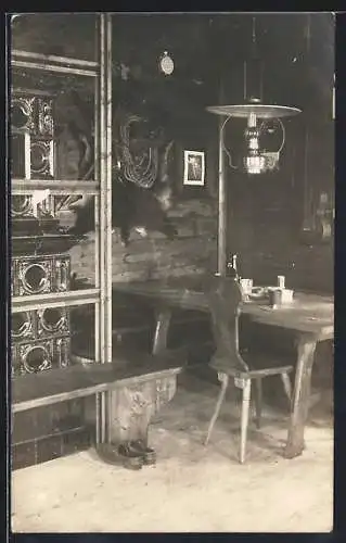 Foto-AK Schwaz, Gasthaus Rodelhütte Grafenast v. Toni Unterlechner, Innenansicht