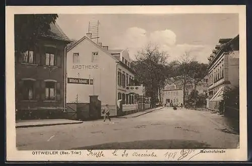 AK Ottweiler /Bez. Trier, Bahnhofstrasse mit Apotheke