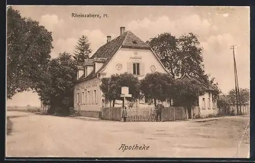 AK Rheinzabern /Pf., Apotheke mit Strassenpartie