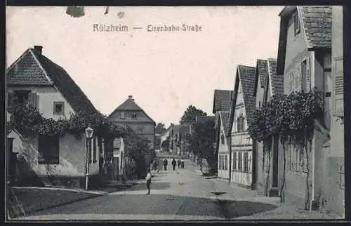 AK Rülzheim, Blick entlang der Eisenbahn-Strasse