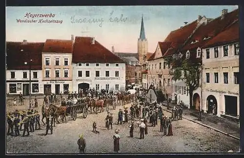 AK Hoyerswerda, Wendischer Hochzeitszug auf dem Marktplatz