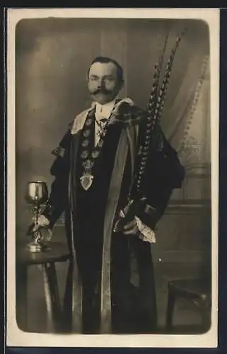 Foto-AK Berlin-Schöneberg, Karneval 1913 /14, Vorsitzender eines Karnevalsordens