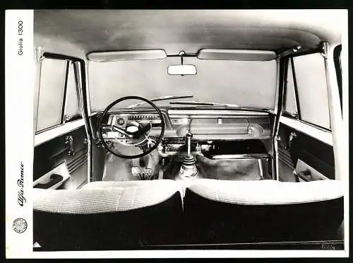 Fotografie Auto Alfa Romeo Giulia 1300, Innenraum, Cockpit, Werkfoto