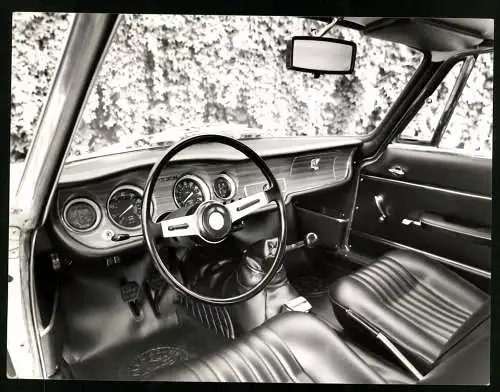 Fotografie Auto Alfa Romeo, Cockpit - Armaturen, Werkfoto