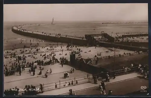 AK Roker, The Pier