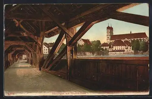 AK Säckingen, Innenansicht der Rheinbrücke mit Blick auf die Stadt