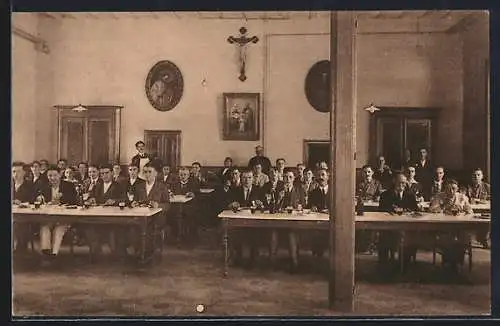 AK Fayt-lez-Manage, Maison de retraites N.D. du travail, Le Réfectroire