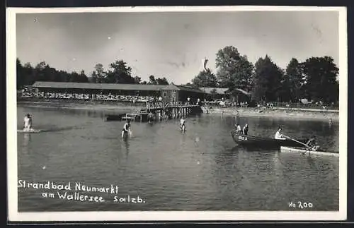 AK Neumarkt am Wallersee, Badegäste im Strandbad