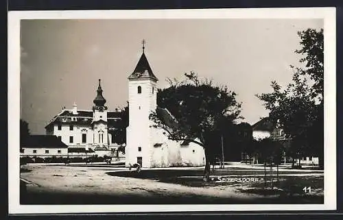 AK Seibersdorf /N.-Oe., Kirche im Ortskern