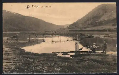 AK Frahan, Le passerelle