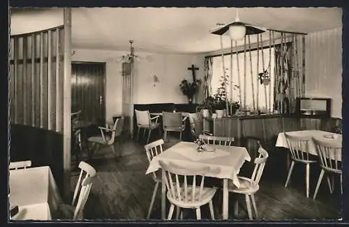 AK Bad Wörishofen, Cafe und Kurheim Alpenrose, Innenansicht