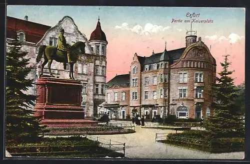 AK Erfurt, Partie am Kaiserplatz mit Denkmal