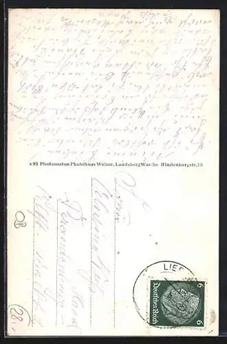 AK Liebenow /Nm., Gasthof zur Post, Bes. Ewald Krüger, Blick zum Schloss