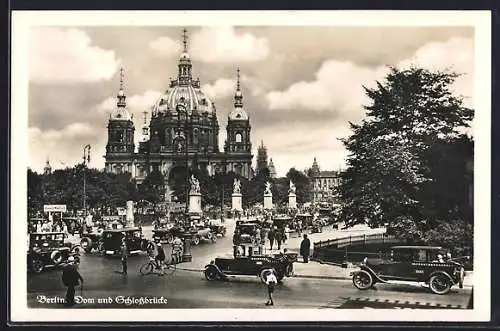 AK Berlin, der Dom und Schlossbrücke