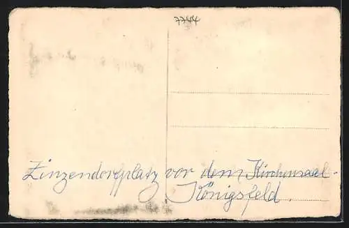 AK Königsfeld / Schwarzwald, Zinzendorfplatz vor dem Kirchsaal im Winter