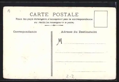 AK Briefmarken aus Portugal mit königl. Wappen und Blumen