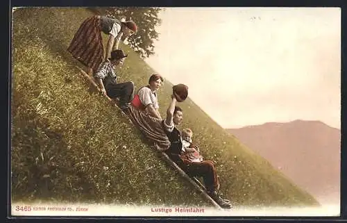 AK Familie bei einer lustigen Heimfahrt bergab auf einer Leiter als Schlitten