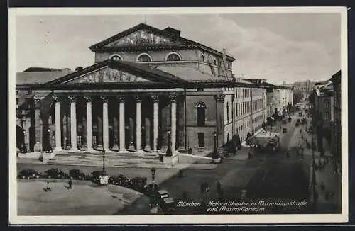 AK München, Nationaltheater mit Maximilianstrasse, Maximilianeum und Strassenbahnen