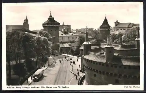 AK Krakau-Krakow, alte Stadtmauer mit Rundbastei u. Floriantor