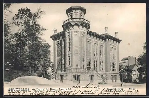 AK Bruxelles, Dans le Parc Leopold