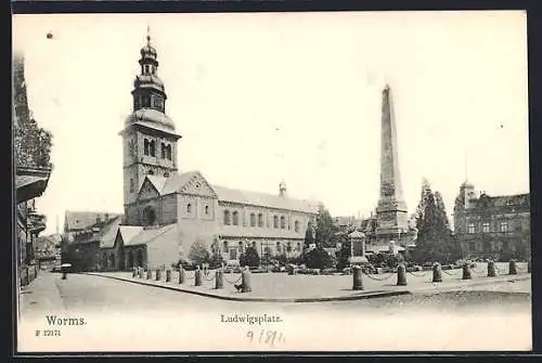 AK Worms, Ludwigsplatz mit Kirche und Denkmal
