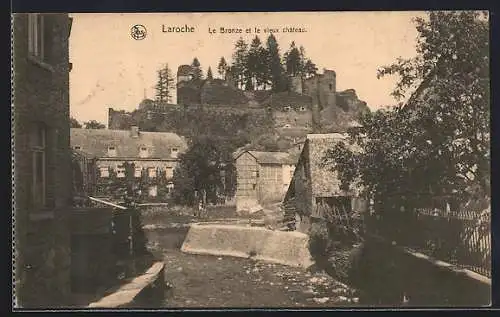 AK Laroche, Le bronze et le vieux château