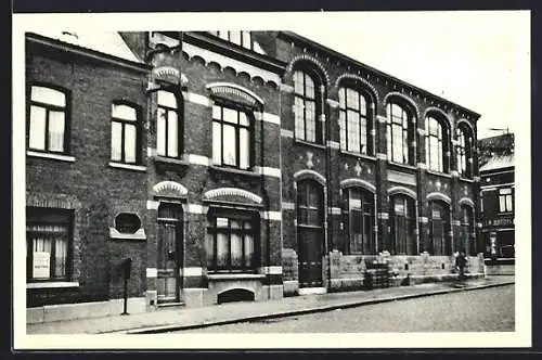 AK Vilvoorde, Pastorij en Jongensschool