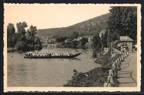 AK Yvoir, L`Ile, ses bains, ses attractions