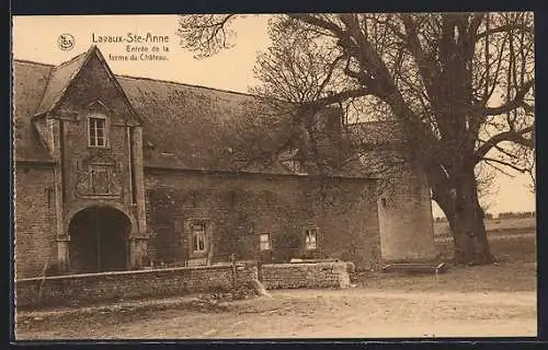 AK Lavaux-Ste-Anne, Entrée de la ferme du Château
