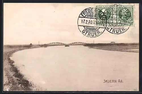 AK Skjern /Aa, Uferpartie mit Brücke