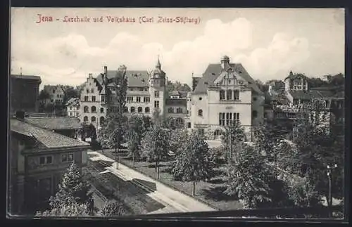 AK Jena, Strassenpartie an der Lesehalle und Volkshaus (Carl Zeiss-Stiftung)