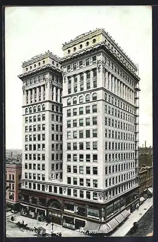 AK Milwaukee, WI, Wells Building