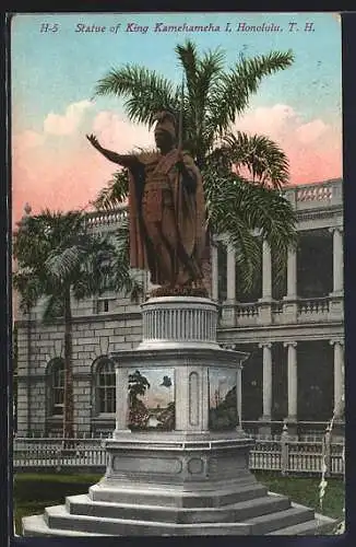 AK Honolulu, HI, Statue of King Kamehameha I.