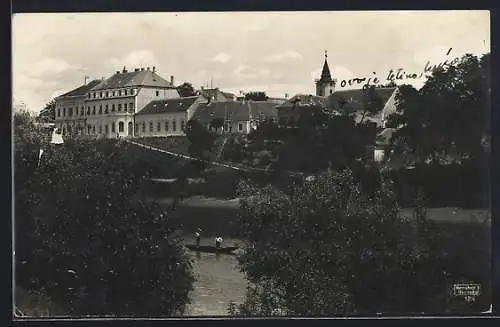 AK Baja, Kamarás dunai részlet