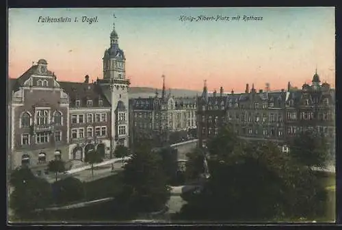 AK Falkenstein i. Vogtl., König Albert-Platz mit Rathaus