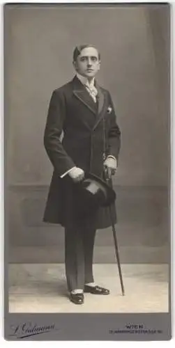 Fotografie Ludwig Gutmann, Wien, Schauspieler Hubert Marischka als Karel van Lysseweghe in Die geschiedene Frau