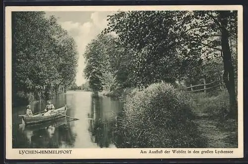 AK Lychen-Himmelpfort, Am Ausfluss der Woblitz in den grossen Lychensee mit kleinem Paddelboot