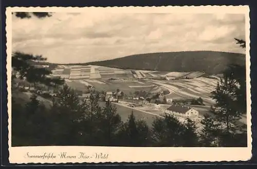 AK Meura /Thür.-Wald, Panorama mit Strassenpartie