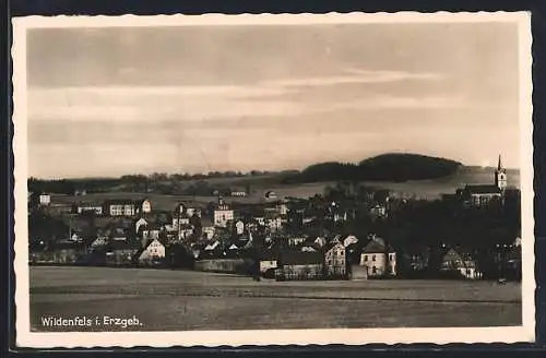 AK Wildenfels i. Erzgeb., Teilansicht mit Kirche