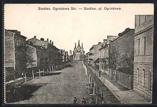 AK Siedlec, Ogrodowa Str., Blick auf Kirche und Häuserzeilen