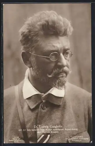 AK Porträt Dr. Ludwig Ganghofer mit Eisernem Kreuz