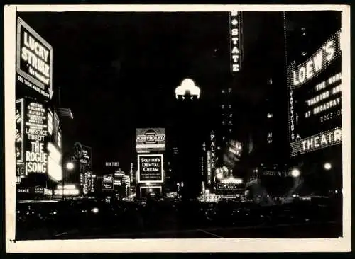 8 Fotografien New York`s Best Photo, Ansicht New York, Nachtaufnahmen, Wolkenkratzer, Reise Hans Kleemann 1930
