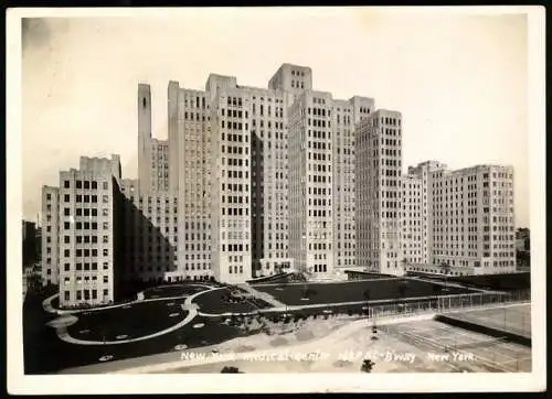 8 Fotografien New York`s Best Photo, Ansicht New York, Nachtaufnahmen, Wolkenkratzer, Reise Hans Kleemann 1930